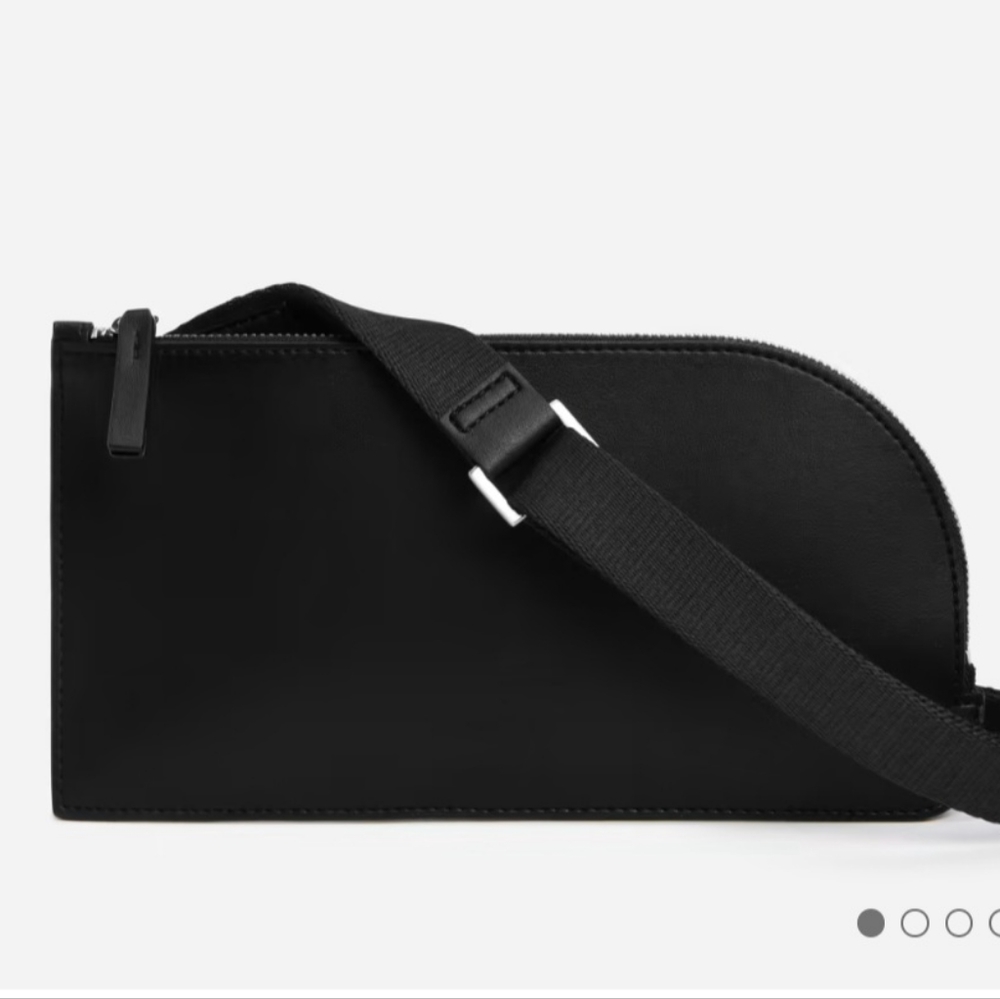 COPY - Everlane Cactus sling bag
